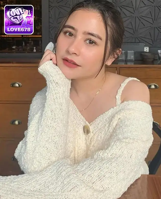 Prilly Latuconsina-Jonitogel